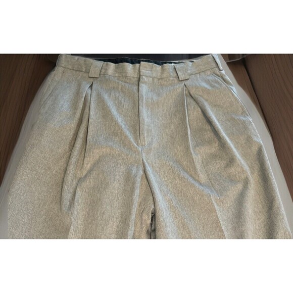 BACHRACH Men's 33 X 32 GRAY Micro Polyester Pleated Front Cuffed Dress Pants - Picture 3 of 8